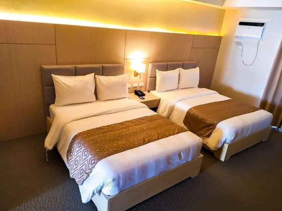 Sotogrande Neopolitan Hotel Quezon City Exteriér fotografie